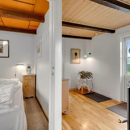 Lovely With Wood-burning Stove And Water View Feriehus Vesløs